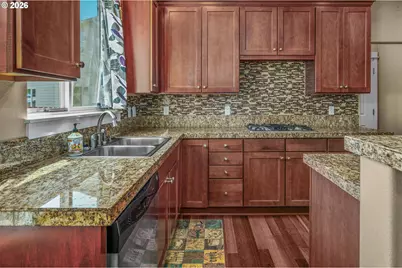 13061 SE Meadehill Ave, Happy Valley, OR 97086 - Photo 15