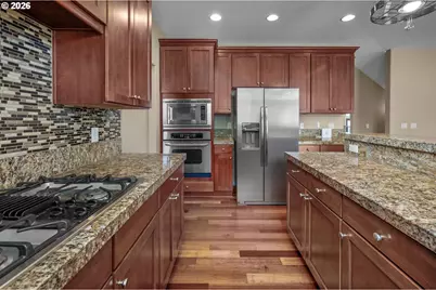 13061 SE Meadehill Ave, Happy Valley, OR 97086 - Photo 17
