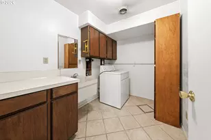 623 Pioneer Way, Winchester, OR 97495 - Photo 33