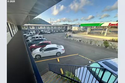 1593 Highway 101, Reedsport, OR 97467 - Photo 3