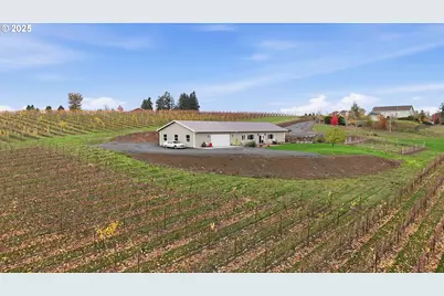 21358 Oak Ln, Aurora, OR 97002 - Photo 9