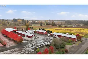 21358 Oak Ln, Aurora, OR 97002 - Photo 3