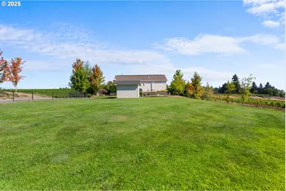 21358 Oak Ln, Aurora, OR 97002 - Photo 15