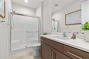 2407 W 8th Ave, Junction City, OR 97448 - Photo 9
