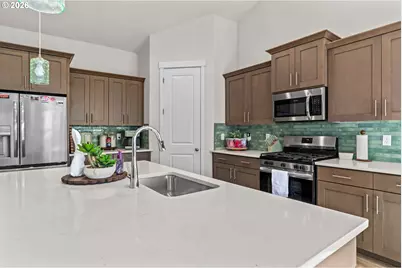 2407 W 8th Ave, Junction City, OR 97448 - Photo 15