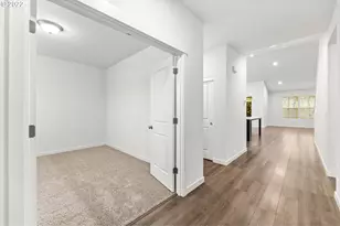 1945 S 32nd Ave, Cornelius, OR 97113 - Photo 3