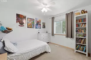 936 NE Lija Loop, Portland, OR 97211 - Photo 27
