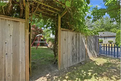 936 NE Lija Loop, Portland, OR 97211 - Photo 39