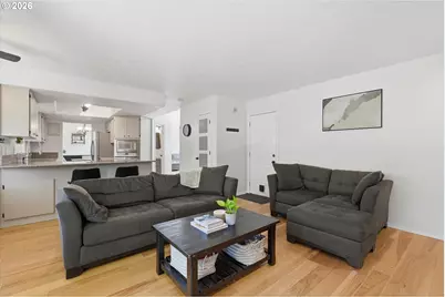 936 NE Lija Loop, Portland, OR 97211 - Photo 17