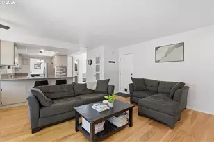 936 NE Lija Loop, Portland, OR 97211 - Photo 17