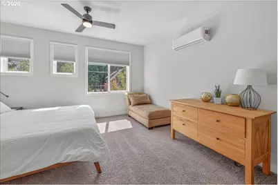 521 N Cook St, Portland, OR 97227 - Photo 17