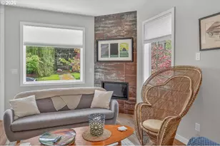 521 N Cook St, Portland, OR 97227 - Photo 11