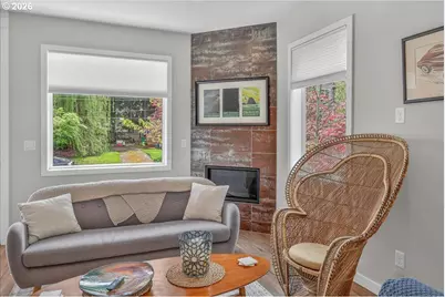 521 N Cook St, Portland, OR 97227 - Photo 3