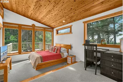 70 NW Knoxville St, Yachats, OR 97498 - Photo 25