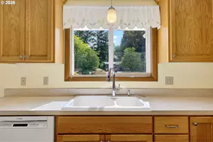 1685 SW 87th Ave, Portland, OR 97225 - Photo 13