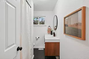 13243 NE Sacramento Dr, Portland, OR 97230 - Photo 15