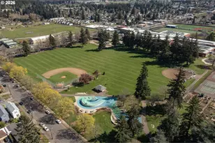 2926 NE 77th Pl, Portland, OR 97213 - Photo 33