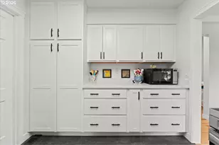 5360 SW Dover Ln, Portland, OR 97225 - Photo 17