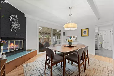 5360 SW Dover Ln, Portland, OR 97225 - Photo 11