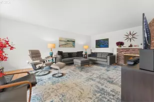 5360 SW Dover Ln, Portland, OR 97225 - Photo 7