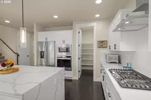 12760 SE Gateway Dr, Happy Valley, OR 97086 - Photo 13