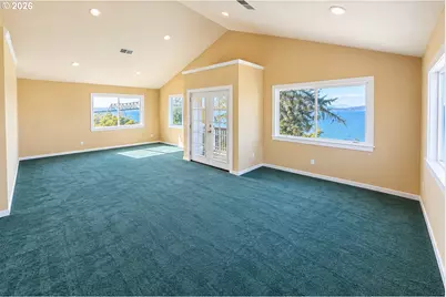 144 Duane St, Astoria, OR 97103 - Photo 9