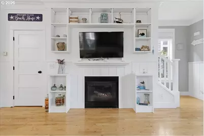 2793 SW Anemone Ave, Lincoln City, OR 97367 - Photo 9