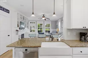 2793 SW Anemone Ave, Lincoln City, OR 97367 - Photo 11