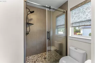 3983 Cedar St, Washougal, WA 98671 - Photo 11
