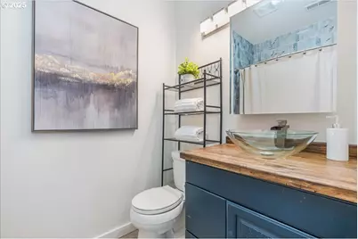 17529 SW Beaver Ct, Beaverton, OR 97003 - Photo 17