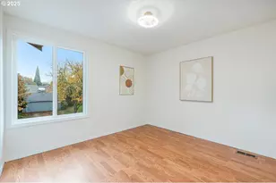 17529 SW Beaver Ct, Beaverton, OR 97003 - Photo 29