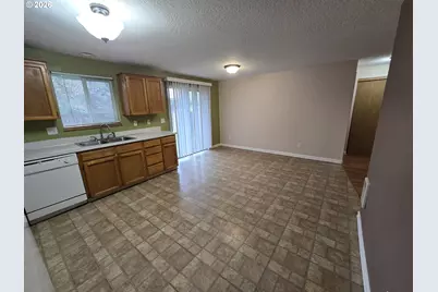 1106 S 11th Ave, Kelso, WA 98626 - Photo 7