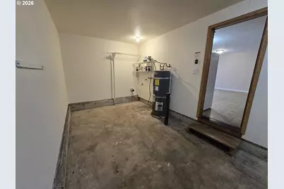 1106 S 11th Ave, Kelso, WA 98626 - Photo 17