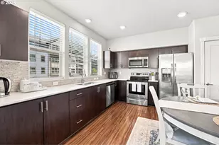 17051 SW Appledale Rd, Beaverton, OR 97007 - Photo 9