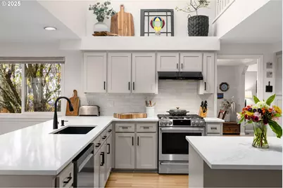 12808 SW Falcon Rise Dr, Portland, OR 97223 - Photo 17