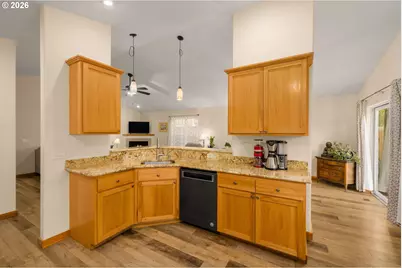 1742 22nd St, Hood River, OR 97031 - Photo 13
