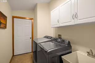 1742 22nd St, Hood River, OR 97031 - Photo 29