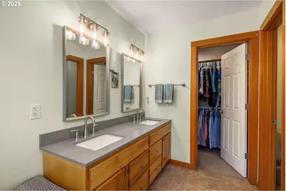 1742 22nd St, Hood River, OR 97031 - Photo 23