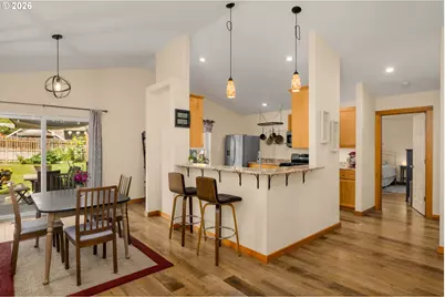 1742 22nd St, Hood River, OR 97031 - Photo 9
