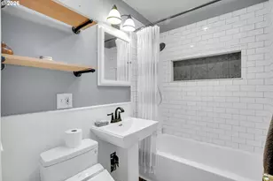 11446 NE San Rafael St, Portland, OR 97220 - Photo 27