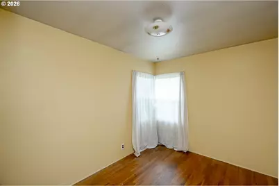 11425 NE Shaver St, Portland, OR 97220 - Photo 13