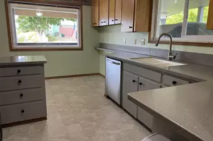 245 S 18th St, Reedsport, OR 97467 - Photo 11