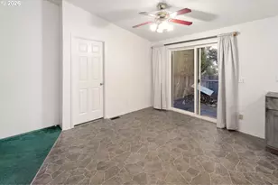 2703 J St, Springfield, OR 97477 - Photo 11
