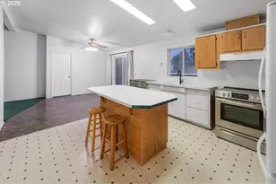 2703 J St, Springfield, OR 97477 - Photo 13