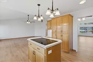 738 Roosevelt St NW, Salem, OR 97304 - Photo 13