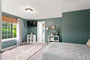 205 NW Lancer St, Lincoln City, OR 97367 - Photo 9