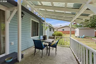 205 NW Lancer St, Lincoln City, OR 97367 - Photo 17