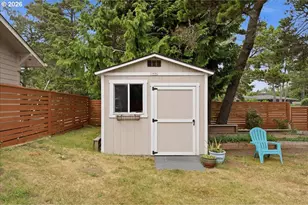 205 NW Lancer St, Lincoln City, OR 97367 - Photo 21