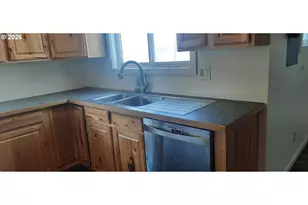 647 E Hurlburt Ave, Hermiston, OR 97838 - Photo 5