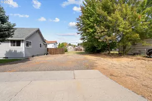 647 E Hurlburt Ave, Hermiston, OR 97838 - Photo 21